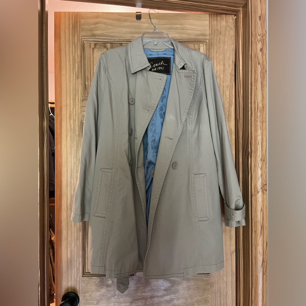 Coach Trenchcoat